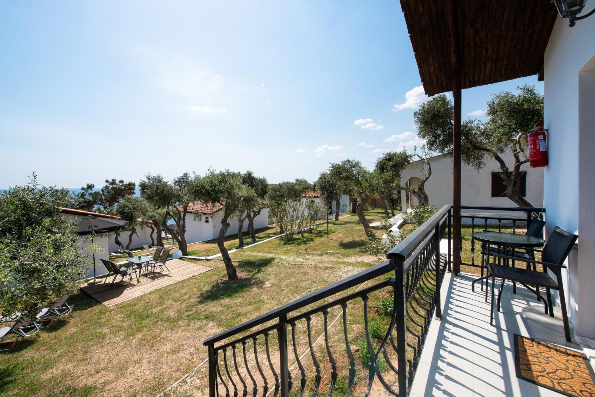 Acroterra - Easy Living Aparthotel Aliki  Ngoại thất bức ảnh